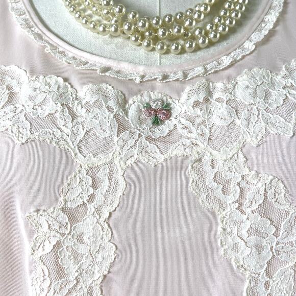 Vintage 60s Pastel Pink Nylon Lace Appliqué Chemise Nightgown Women's Size M/L - Picture 2 of 12